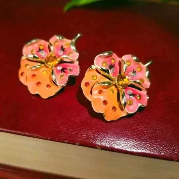 Vintage Plumeria Clip Earrings with sparkle - Picture 3 of 9